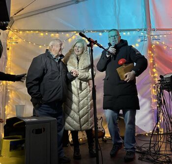 Obisk Svetega Miklavža in prižiga lučk Obisk Svetega Miklavža in prižiga lučk