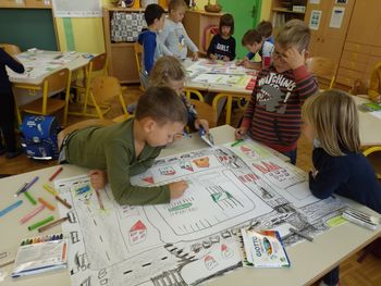 SODELOVANJE S POLICISTI V 1. RAZREDU