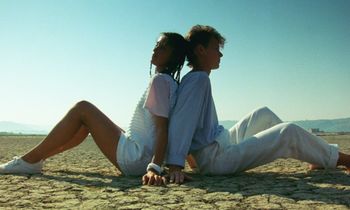 Poletni filmski večeri 2025: POLETJE V ŠKOLJKI