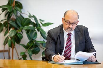 Kadrovsko in investicijsko razvojno leto 2026 Kadrovsko in investicijsko razvojno leto 2026