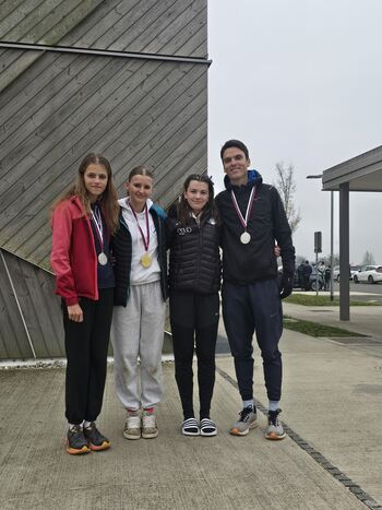 Brina državna prvakinja, Lara državna podprvakinja v krosu