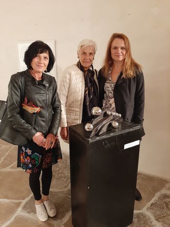 Na regijski tematski razstavi Oblo in oglato razstavljali tudi sevniški likovni umetniki