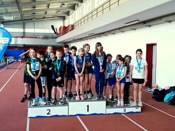 VELIKA EKIPA, VELIKI NASMEHI IN TRI MEDALJE ZA ATD SAVINJČAN – PRIHODNOST SAVINJSKE ATLETIKE JE V DOBRIH ROKAH