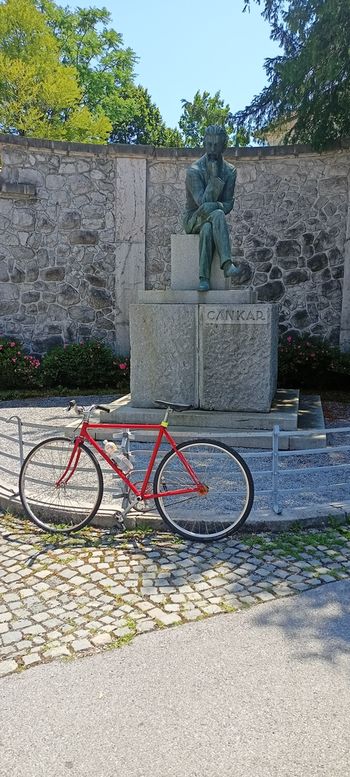 IVAN CANKAR IN BREZOVICA PRI LJUBLJANI