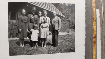 Andrej Petkovšek: slikopleskar in slikar z Lesnega Brda Andrej Petkovšek: slikopleskar in slikar z Lesnega Brda