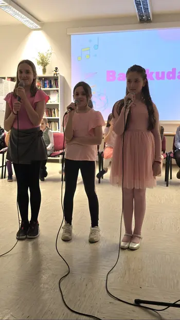 Koncert, ki je s pesmijo povezal generacije