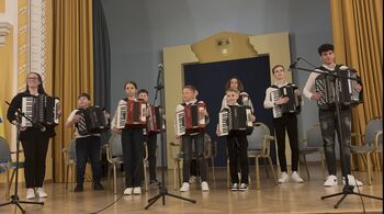 Glasba, ki piše zgodbe: Niti tradicije »Ritem pomladi«