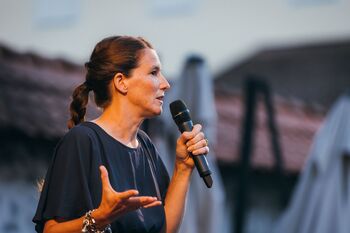 Literarno ozvezdje: Nataša Kramberger