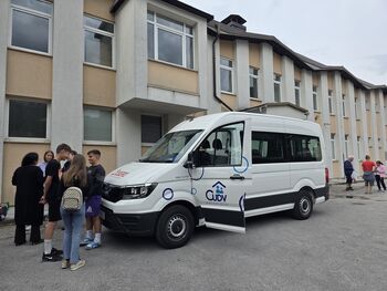 Ko prostor spregovori: gledališče, ki ni bilo očiščeno samo z metlo, ampak s prisotnostjo, povezovanjem in namenom Ko prostor spregovori: gledališče, ki ni bilo očiščeno samo z metlo, ampak s prisotnostjo, povezovanjem in namenom