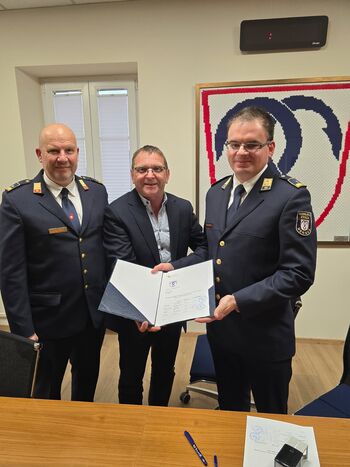 Občina Mengeš in Gasilska zveza Mengeš podpisali srednjeročni načrt nabave gasilskih vozil