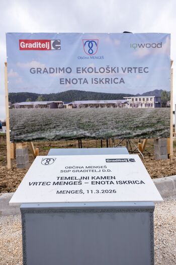V Mengšu položen temeljni kamen nove enote Vrtca Mengeš