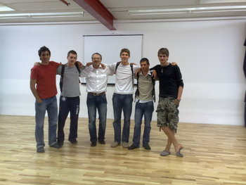 Dan šole - okrogla miza s slavnimi Slovenci