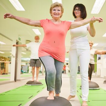 Praznična preizkušnja ravnotežja in zbranosti - delavnica s CKZ Kranj