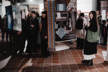 Vodeni ogled po razstavi: Krajine kolektivnega spomina