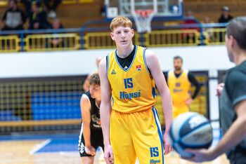 Hopsi na začetku sezone "toplo - hladno"