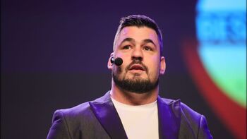 Pogovorni večeri Ivke Sodnik: Darko Đurić – Plosk ene roke