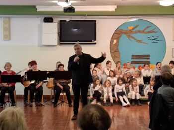 Mladi z mladimi po duši Mladi z mladimi po duši