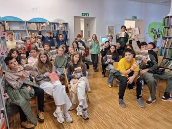 Literarni obisk pisateljice Nine Mav Hrovat