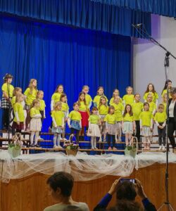 Revija Pomlad je naša