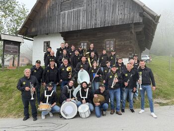 PRVOMAJSKA BUDNICA ZREŠKE GODBE