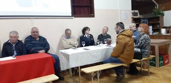 Polna dvorana, poln avtobus in polno dobre volje v DU Vrzdenec 