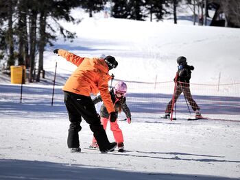 Brezplačno smučanje za otroke med zimskimi počitnicami