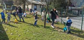 Pomladna delovna akcija v vrtcu (vrtec Vuhred)