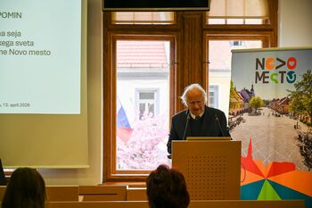Novo mesto se je poklonilo častnemu občanu dr. Mihaelu Japlju Novo mesto se je poklonilo častnemu občanu dr. Mihaelu Japlju