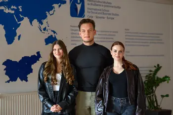 Okrogla miza o vplivnostnem marketingu in vlogi ustvarjalcev vsebin v digitalnem okolju