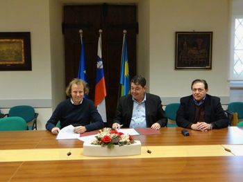 Podpisana pogodba za izvedbo del v okviru ureditve ceste ter rekonstrukcije vodovoda in kanalizacije na Vrtojbenski cesti v Šempetru