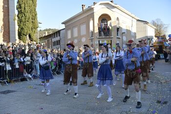 Pust, sicer teden kasneje, odgnal zimo