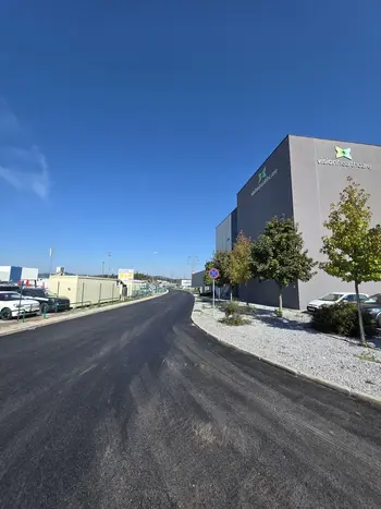 Zaključek obnove ceste v Industrijsko cono Logatec Zaključek obnove ceste v Industrijsko cono Logatec