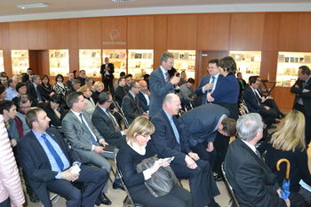 Violeta Bulc, evropska komisarka za promet, navdušila preko sto udeležencev srečanja