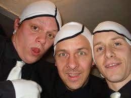 DEJMO Stisnt Teater: Nadmorska višina