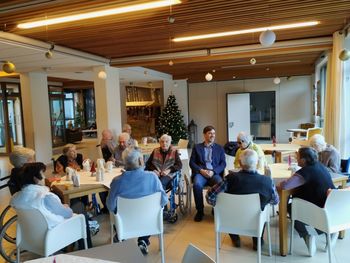 Prednovoletni obisk starostnikov v domovih ostarelih