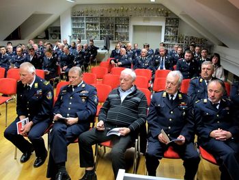 Gasilci potrebujejo za gašenje visokih objektov dvižno ploščad