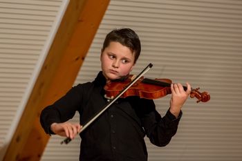 Nastop godalnega oddelka