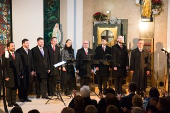 BOŽIČ S SLOVENSKIM OKTETOM