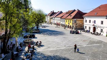 O prometnem režimu na četrtkovi seji občinskega sveta, otvoritev prenovljenega Glavnega trga 10. maja