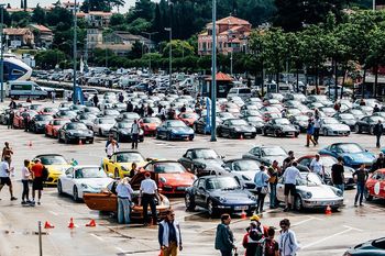 Karavana Porschejev na ogled v Novem mestu