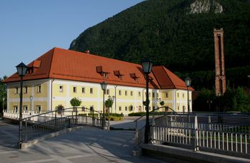 Danes je za družine brezplačen obisk Kasarne