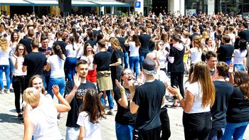 Osrednja maturantska parada ponovno na Glavnem trgu