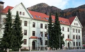 Otvoritev razstave dijakov Gimnazije Jesenice: Skodelica Cankarja