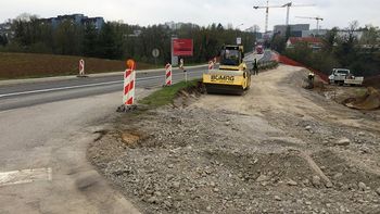 Zaradi del zaprt izvoz iz Levičnikove proti Ragovem