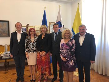 Okoljevarstvena aktivistka Sally Ranney iz ZDA navdušena nad Celjem