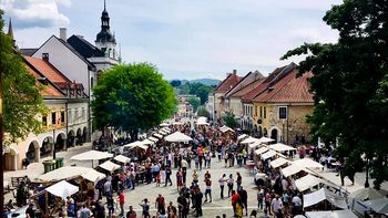 Petkanje v Novem mestu