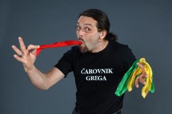 Mestna plaža: Zabava s čarovnikom Grego