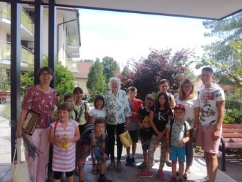 Poletje v Štorkljini hiši