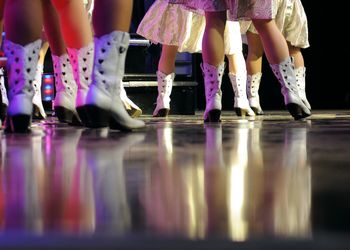 MCM vabi na plesno delavnico: Kavbojski ples!