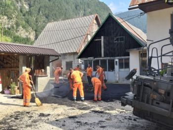 PREPLASTITEV OBMOČJA V LOGU POD MANGARTOM PREPLASTITEV OBMOČJA V LOGU POD MANGARTOM